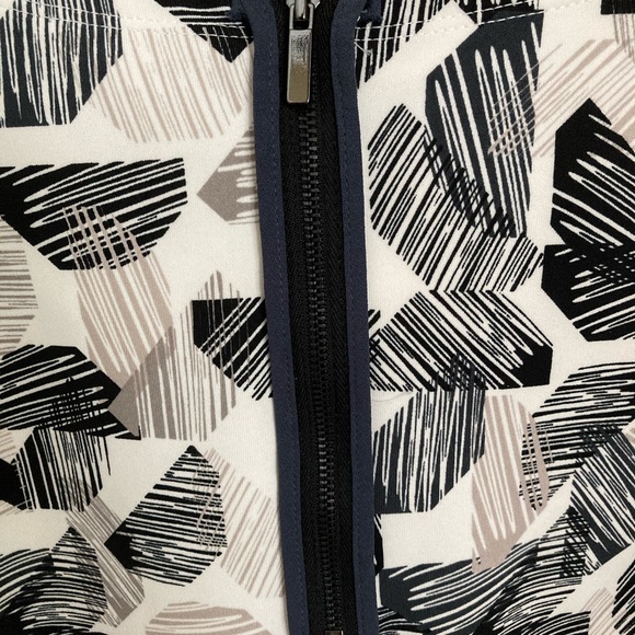 Beautiful NWOT Alfani blouse - Picture 4 of 4